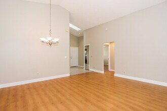6294 Leslie St in Jupiter, FL - Building Photo - Building Photo