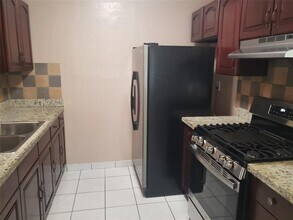 961 NW 202nd St in Miami, FL - Building Photo - Building Photo