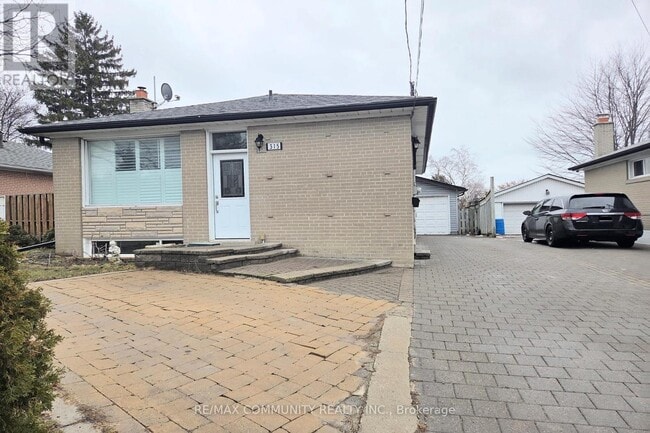 315 Rossland Rd W in Whitby, ON - Building Photo - Building Photo