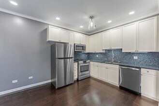 2720 W Cortland St in Chicago, IL - Building Photo - Building Photo