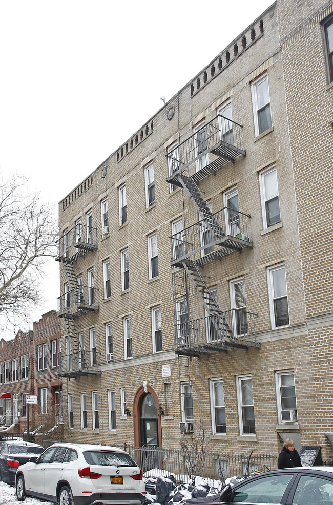 367 96th St in Brooklyn, NY - Foto de edificio - Building Photo