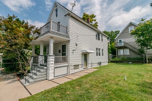 1935 E 123rd St, Unit 1935 Rear in Cleveland, OH - Building Photo