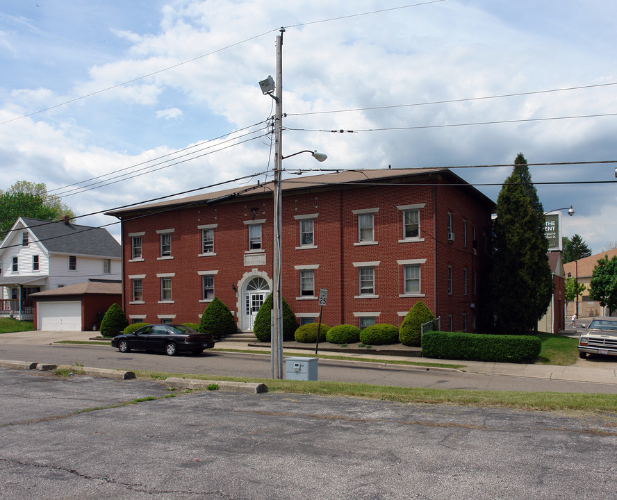 The Columbia in Akron, OH - Building Photo