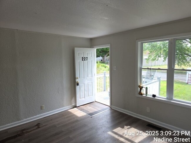 227 Nadine St in Sauget, IL - Building Photo - Building Photo