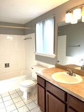 Fern 28, LLC in Ferndale, MI - Foto de edificio - Building Photo