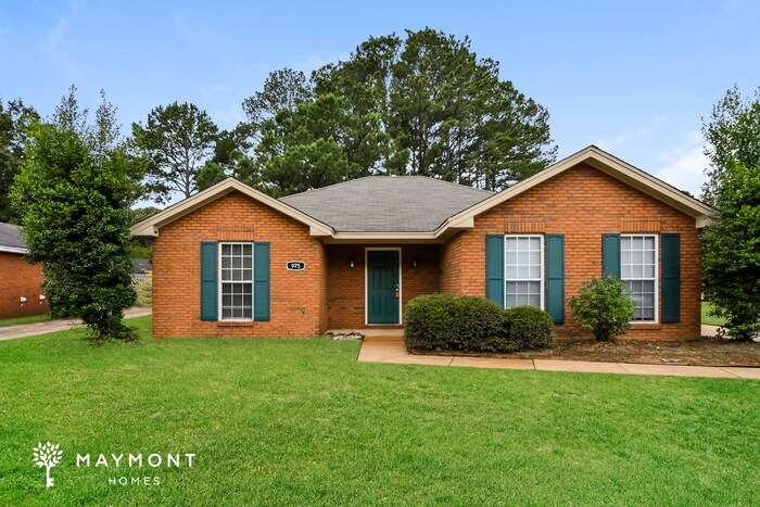 975 Eastern Oaks Dr in Montgomery, AL - Building Photo