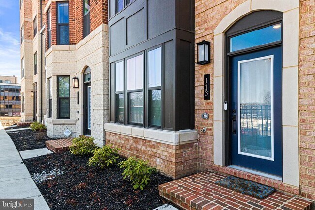 113 Market Square NW in Vienna, VA - Building Photo - Building Photo