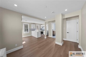 1608 Brunswick Ave in Lawrence Township, NJ - Building Photo - Building Photo