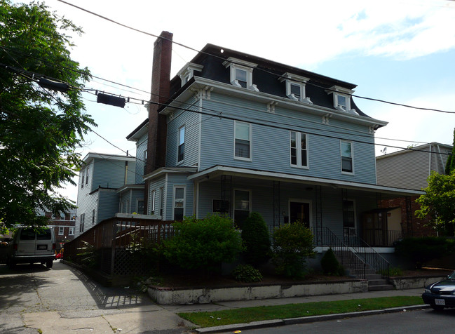 12 Park St in Lynn, MA - Foto de edificio - Building Photo