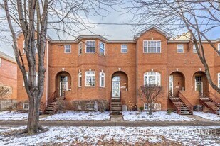 6431 W 64th Pl in Chicago, IL - Building Photo