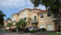 3211 NW 126th Ave in Sunrise, FL - Foto de edificio - Building Photo