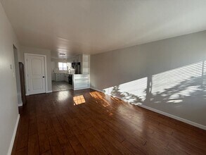 2430 Fern St, Unit C in Oakland, CA - Building Photo - Building Photo