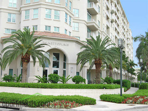 Palmetto Place in Boca Raton, FL - Building Photo - Building Photo