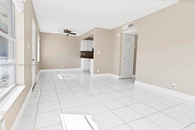 1333 S Dixie Hwy in Deerfield Beach, FL - Building Photo - Building Photo