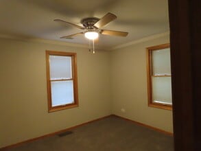 13615 Central Park Ave in Robbins, IL - Building Photo - Building Photo