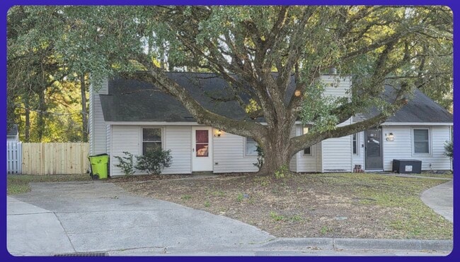 property at 1501 Dartmouth Ln