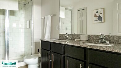 4985 Eastwood Greens St, Unit 13-304 in Ft. Myers, FL - Foto de edificio - Building Photo