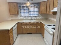2726 Poplar St photo'