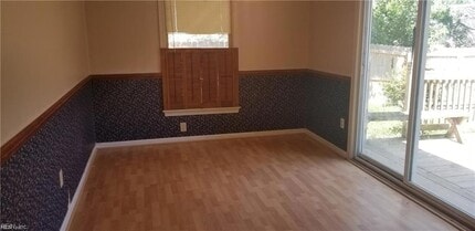415 Bryan Ct in Newport News, VA - Building Photo - Building Photo
