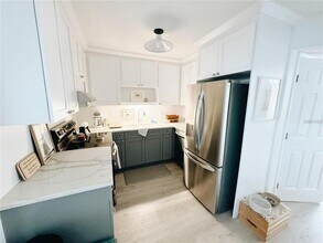 212 Bunkerhill Ln in Dunedin, FL - Building Photo - Building Photo