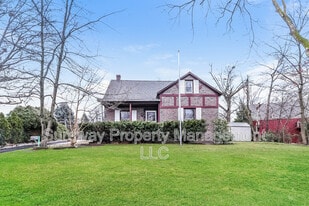 310 Union Ave in Middlesex, NJ - Building Photo