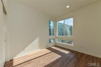 1630 Cliff Isle Way in Costa Mesa, CA - Building Photo - Building Photo