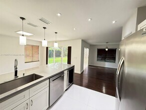 1696 SW 109th Terrace in Davie, FL - Building Photo - Building Photo