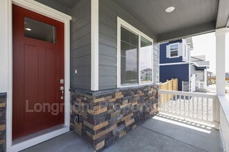 4206 Sandstone Dr in Longmont, CO - Building Photo - Building Photo