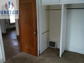 1820 S Nicollet St-Unit -1820 1/2 S. Nicollet in Sioux City, IA - Building Photo - Building Photo