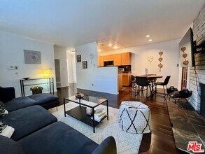 828 5th St in Santa Monica, CA - Building Photo - Building Photo
