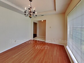 425 Doral Pl in Garland, TX - Building Photo - Building Photo