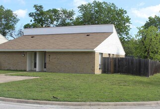 1419 Dexter Dr S in College Station, TX - Building Photo - Building Photo