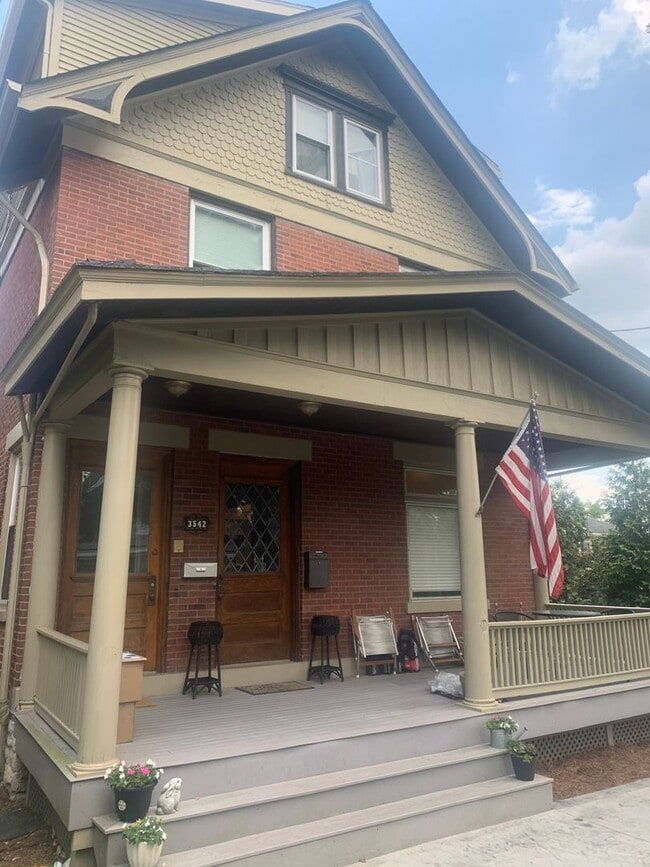 property at 3542 Edwards Rd