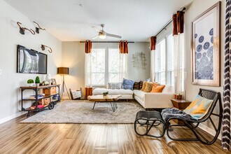 Town Commons in Gilbert, AZ - Foto de edificio - Building Photo