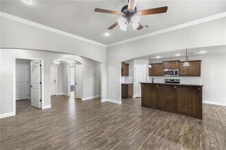 1100 Ellen Ray Ln in Centerton, AR - Building Photo - Building Photo