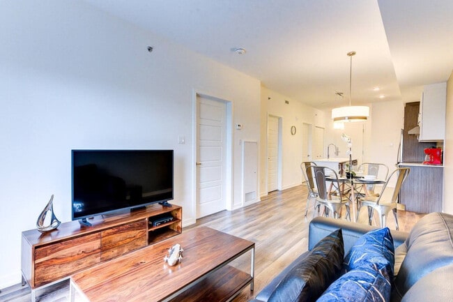 40 Kirkland Private in Ottawa, ON - Building Photo - Building Photo
