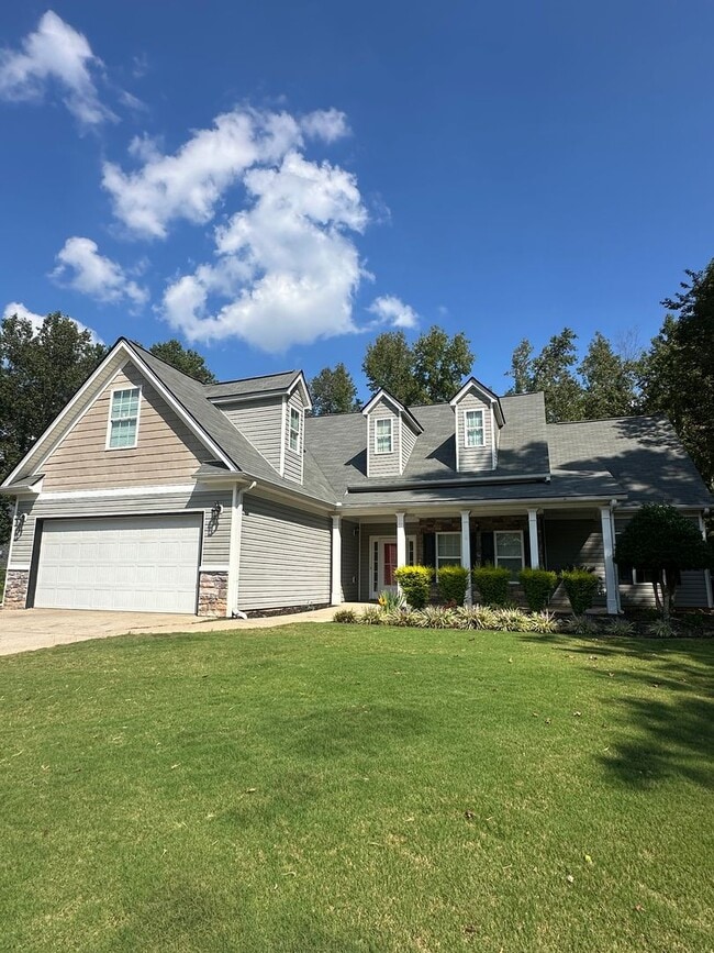 property at 4512 Hoskins Dr