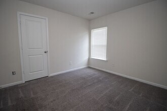 232 Bent Holly Dr in Hopkins, SC - Building Photo - Building Photo