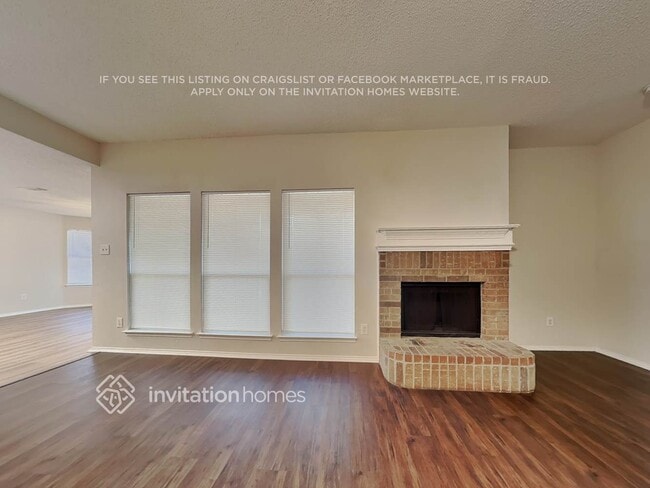 343 McMurtry Dr in Arlington, TX - Foto de edificio - Building Photo