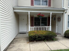 124 Sylvan Ave in Miller Place, NY - Building Photo - Building Photo
