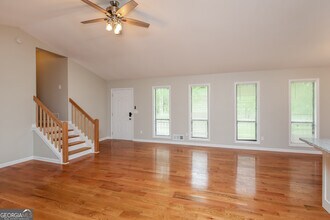 122 Trickum Hills Dr in Woodstock, GA - Building Photo - Building Photo