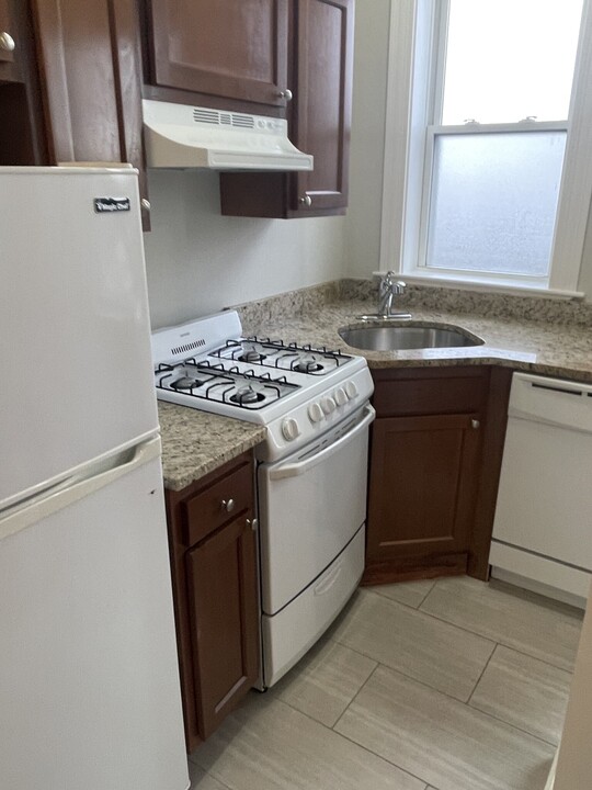 111 Gainsborough St, Unit 628 in Boston, MA - Building Photo