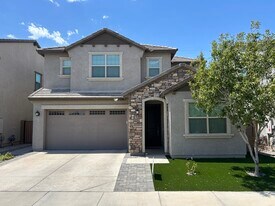 4056 S Portland Ave in Gilbert, AZ - Building Photo