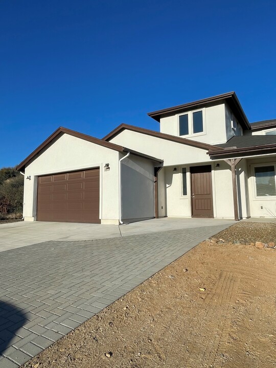 1819 Ruby Dr in Prescott, AZ - Building Photo