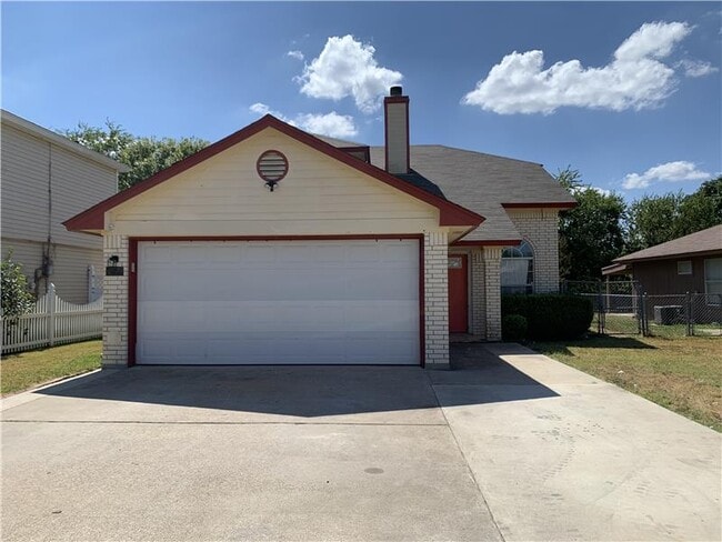 property at 2302 Tracey Ann Ln