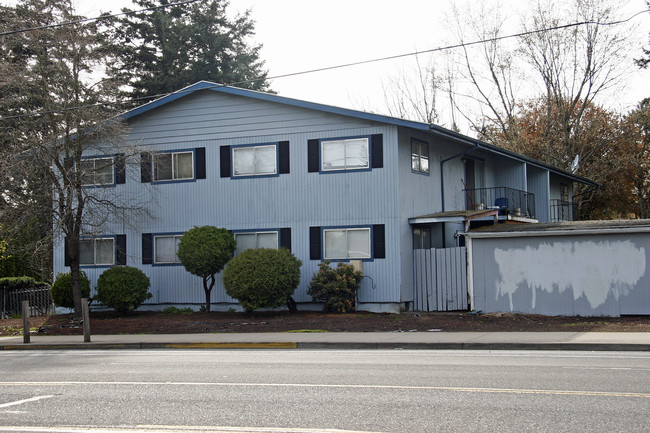 Powellhurst Apartments in Portland, OR - Building Photo - Building Photo