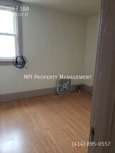 226 S 61st St in Milwaukee, WI - Building Photo - Building Photo