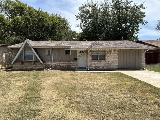 property at 3512 Bahamas Dr