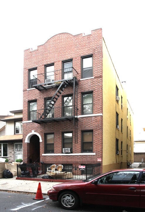 1526 W 4th St in Brooklyn, NY - Foto de edificio