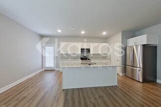 13808 Pinyon Dr in Denham Springs, LA - Building Photo - Building Photo